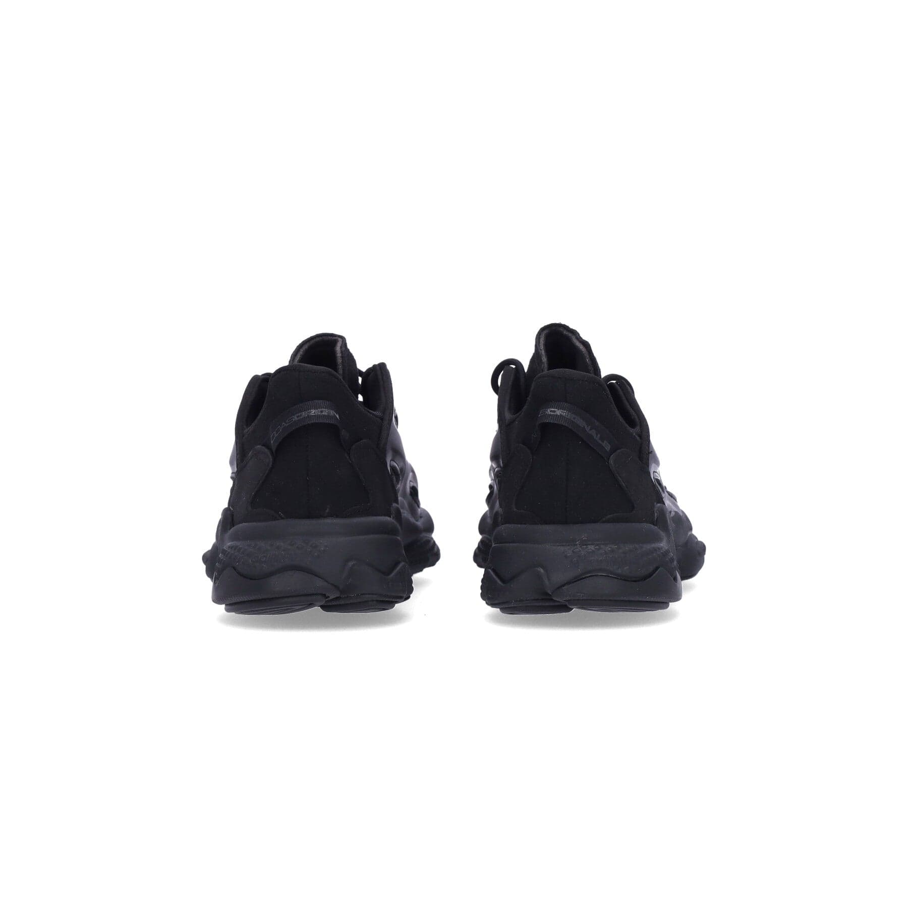Adidas Scarpa Bassa Uomo Ozweegon Celox Core Black/core Black/grey Five da uomo in Sneaker casual Drestige - Casamassima, commercioVirtuoso.it