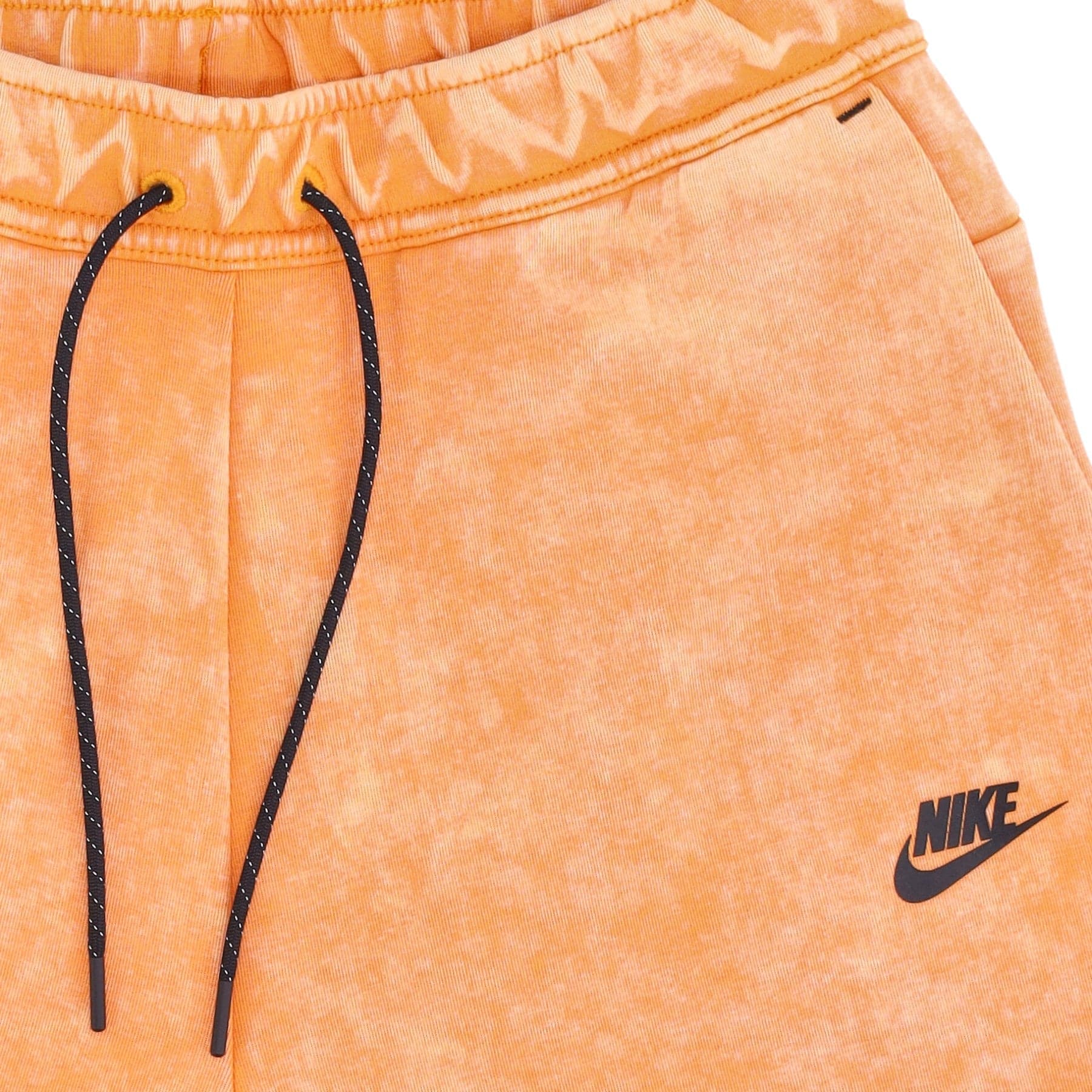 Nike Pantalone Corto Tuta Uomo Tech Fleece Wash Short Kumquat/black da uomo in Pantaloncini sportivi Drestige - Casamassima, commercioVirtuoso.it