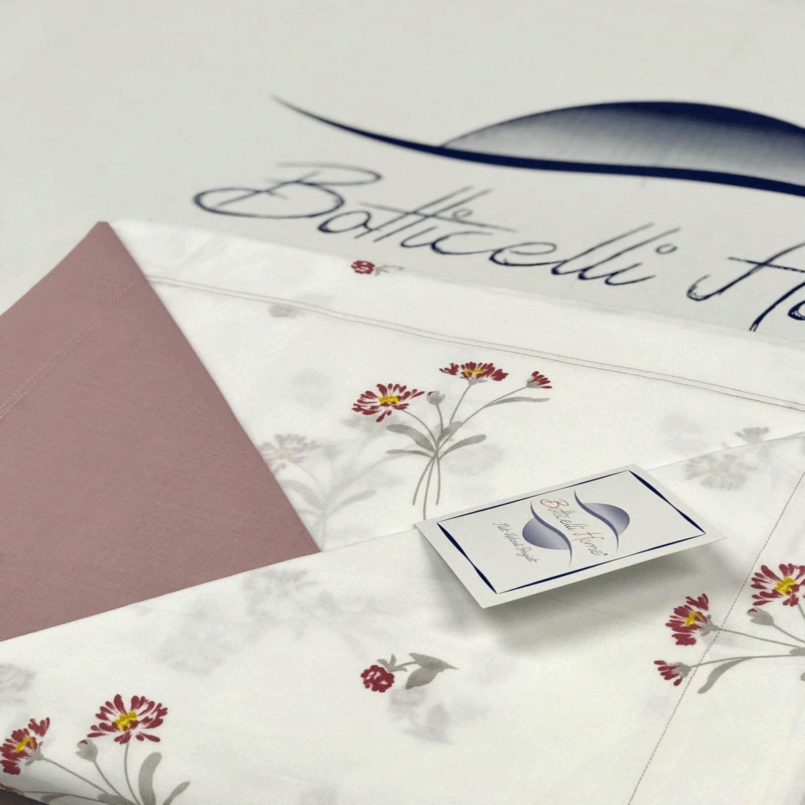 Completo Lenzuola Matrimoniale 4 Federe Botticelli Home Puro Cotone Violetta in Set di lenzuola e federe Collezione Casa - Trebisacce, commercioVirtuoso.it