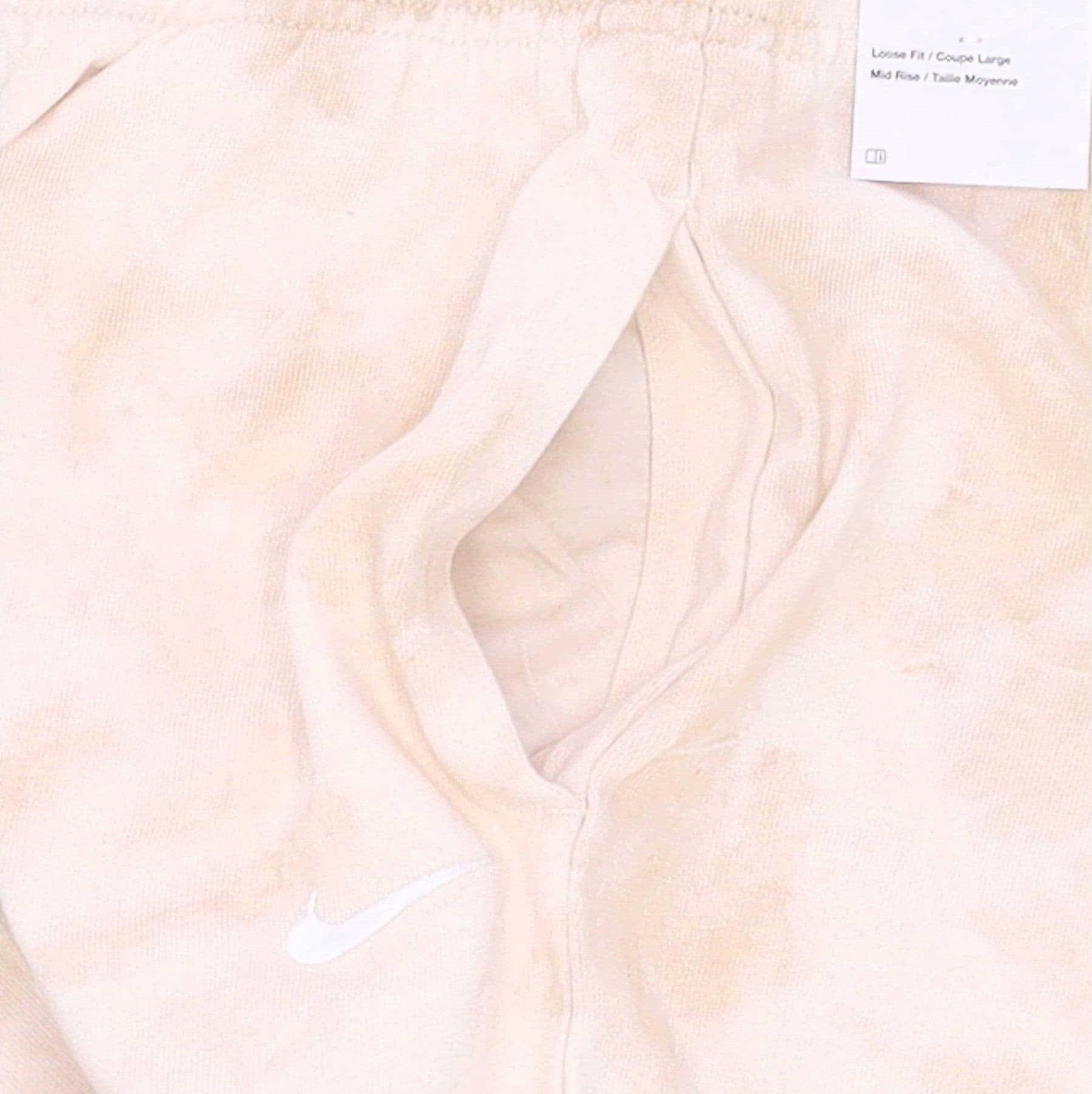 Nike Pantalone Tuta Leggero Donna Sportswear Mid-rise Cloud-dye Joggers Sanddrift/white da donna in Pantaloni sportivi Drestige - Casamassima, commercioVirtuoso.it