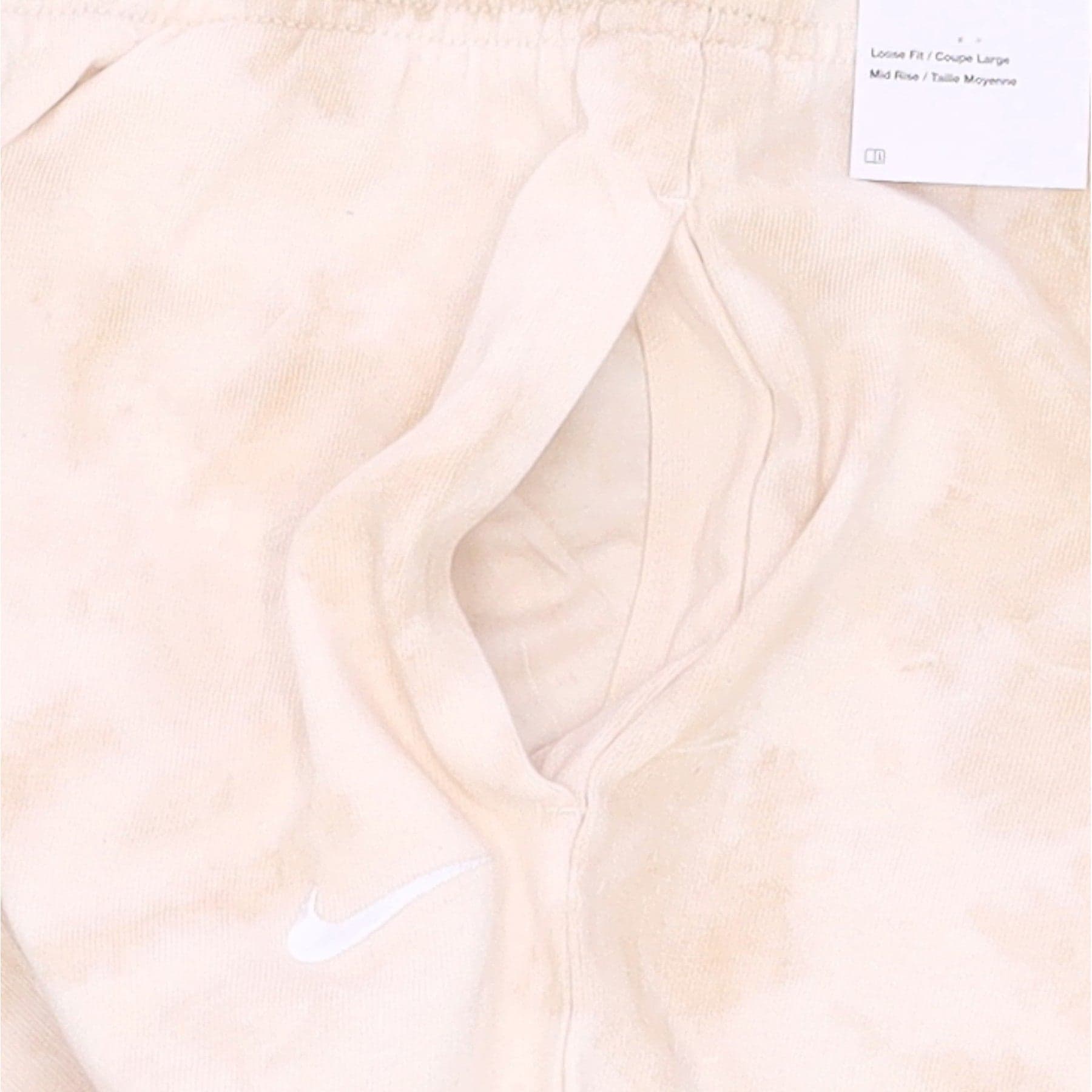 Nike Pantalone Tuta Leggero Donna Sportswear Mid-rise Cloud-dye Joggers Sanddrift/white da donna in Pantaloni sportivi Drestige - Casamassima, commercioVirtuoso.it