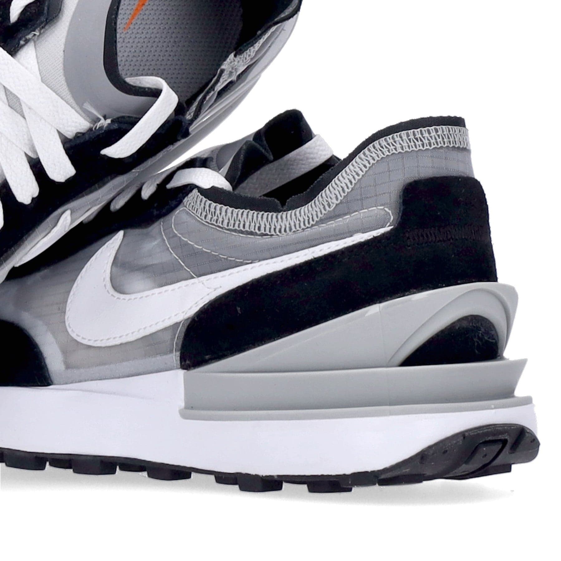Nike Scarpa Bassa Uomo Waffle One Se Grey Fog/particle Grey/lt Smoke Grey da uomo in Scarpe da corsa su strada Drestige - Casamassima, commercioVirtuoso.it