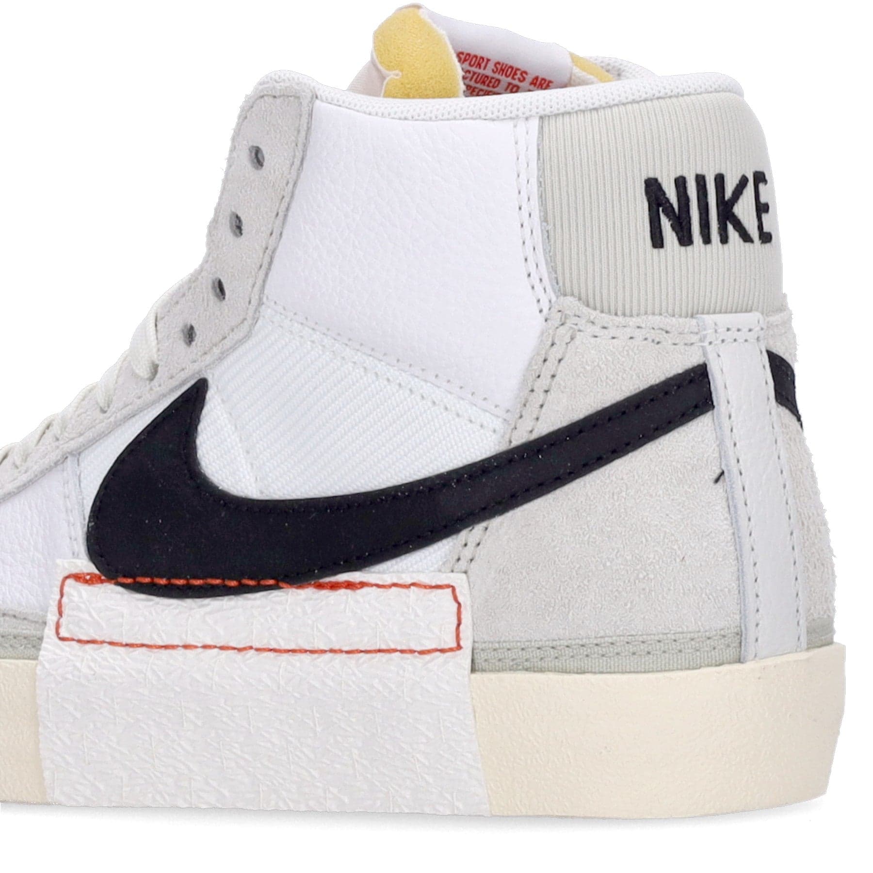 Nike Scarpa Alta Uomo Blazer Mid Pro Club White/black/light Bone/summit White da uomo in Sneaker casual Drestige - Casamassima, commercioVirtuoso.it