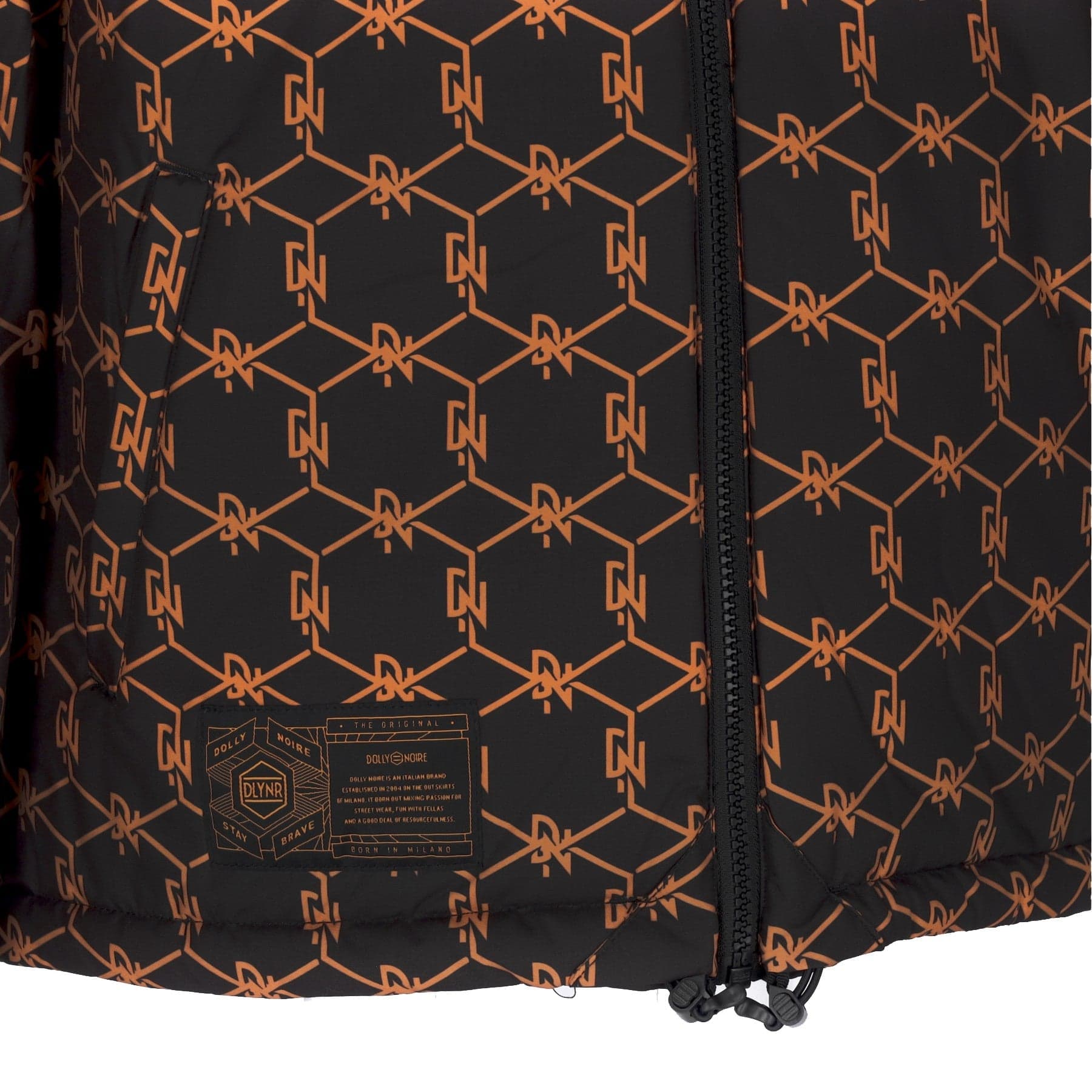 DOLLY NOIRE Giubbotto Uomo Corporate Monogram Jacket Black da uomo in Giacche Drestige - Casamassima, commercioVirtuoso.it