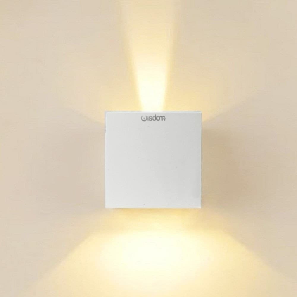 APPLIQUE LED CUBO LAMPADA DA PARETE 10W 1300LM LUCE REGOLABILE UPDOWN IP65 in Lampade da parete Trade Shop italia - Napoli, commercioVirtuoso.it