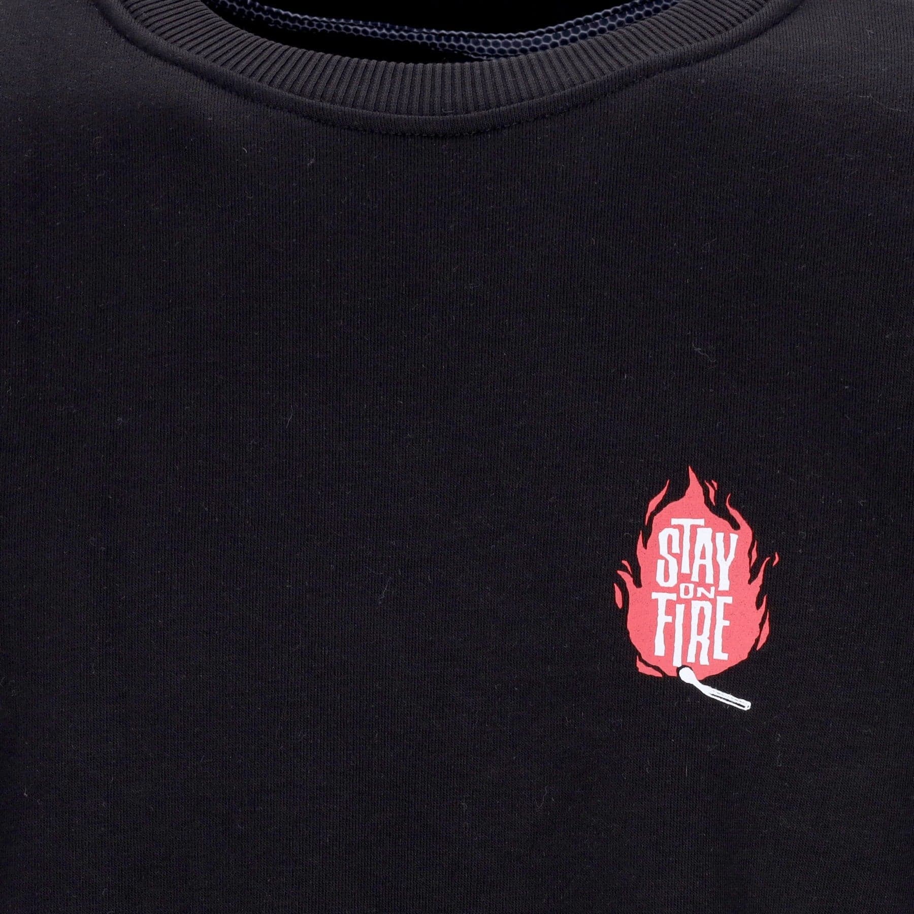DOLLY NOIRE Felpa Girocollo Uomo Stay On Fire Crewneck Black da uomo in Felpe senza cappuccio Drestige - Casamassima, commercioVirtuoso.it
