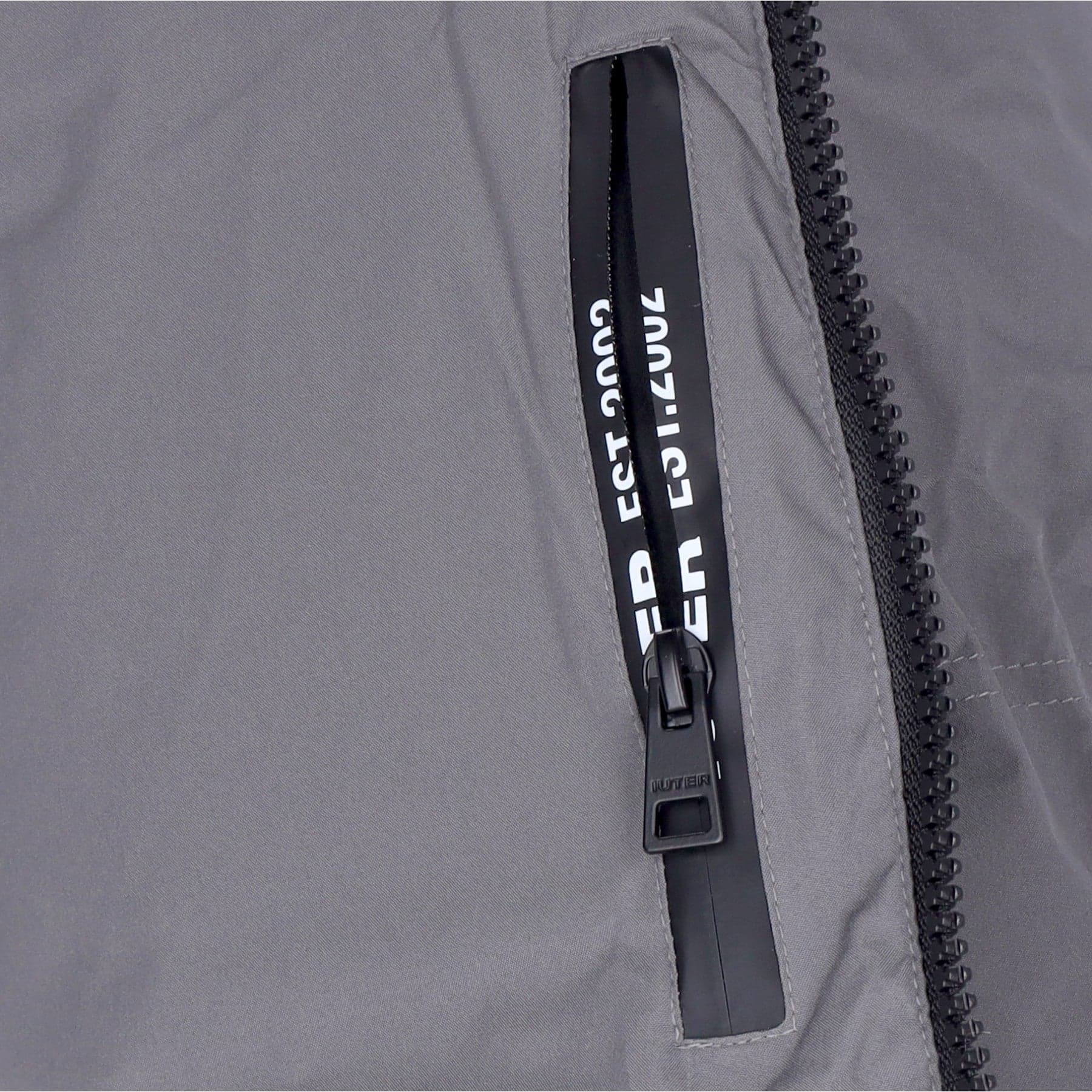 IUTER Piumino Uomo Puffer Jacket Dark Grey da uomo in Giacche Drestige - Casamassima, commercioVirtuoso.it
