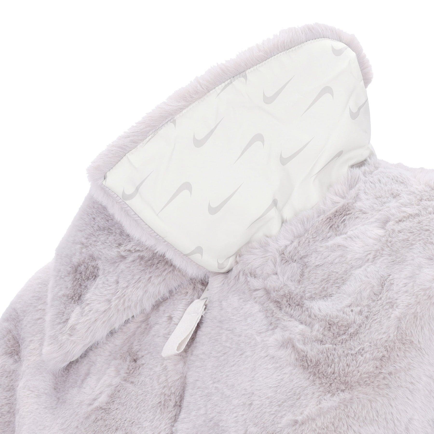 Nike Pelliccia Donna Faux Fur Long Jacket Lt Iron Ore/light Bone/sail da donna in Cappotti Drestige - Casamassima, commercioVirtuoso.it