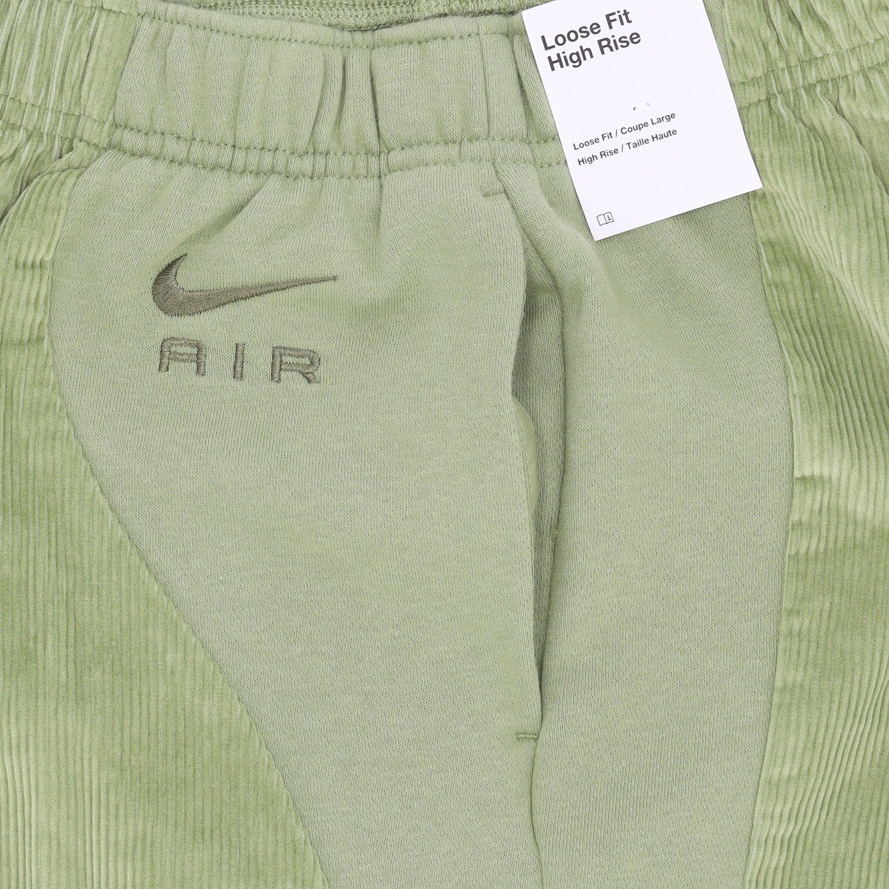 Nike Pantalone Tuta Leggero Donna Sportswear Air High-waisted Corduroy Fleece Pants Alligator/medium Olive da donna in Pantaloni sportivi Drestige - Casamassima, commercioVirtuoso.it