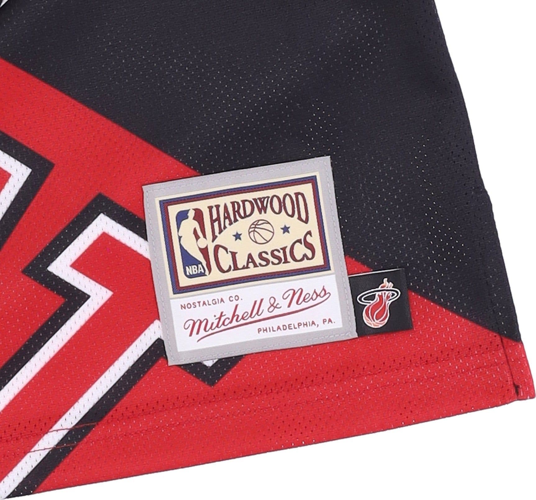 MITCHELL &amp; NESS Canotta Tipo Basket Uomo Nba Big Face Fashion Tank 5.0 Hardwood Classics Miahea Black da uomo in T-Shirt Drestige - Casamassima, commercioVirtuoso.it