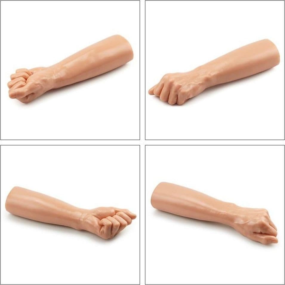 Dildo Fisting a forma di pugno chiuso DILDO BITCH FIST 12" FLESH 30 CM in Dildo realistici Sexy Tentazioni - Siracusa, commercioVirtuoso.it