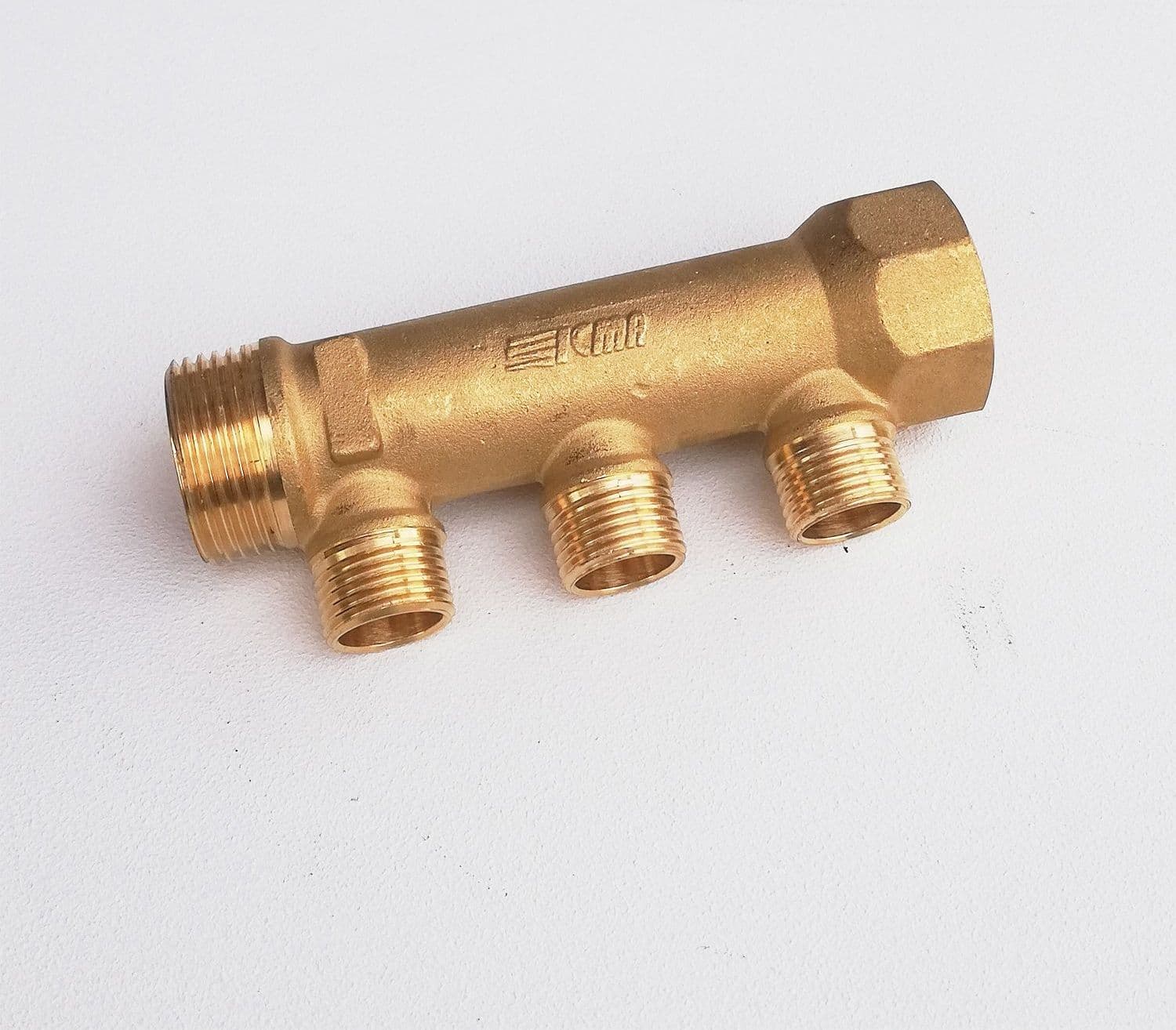 Collettore lineare da 1" - 18mm a 3 vie da 3/4" MF di ottone