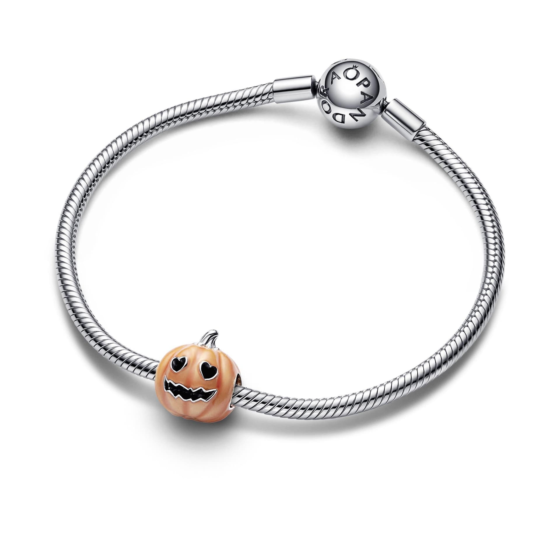 Pandora - Charm Zucca di Halloween che si illumina al buio in Bead Charm Alba Gioielli - Casoria, commercioVirtuoso.it