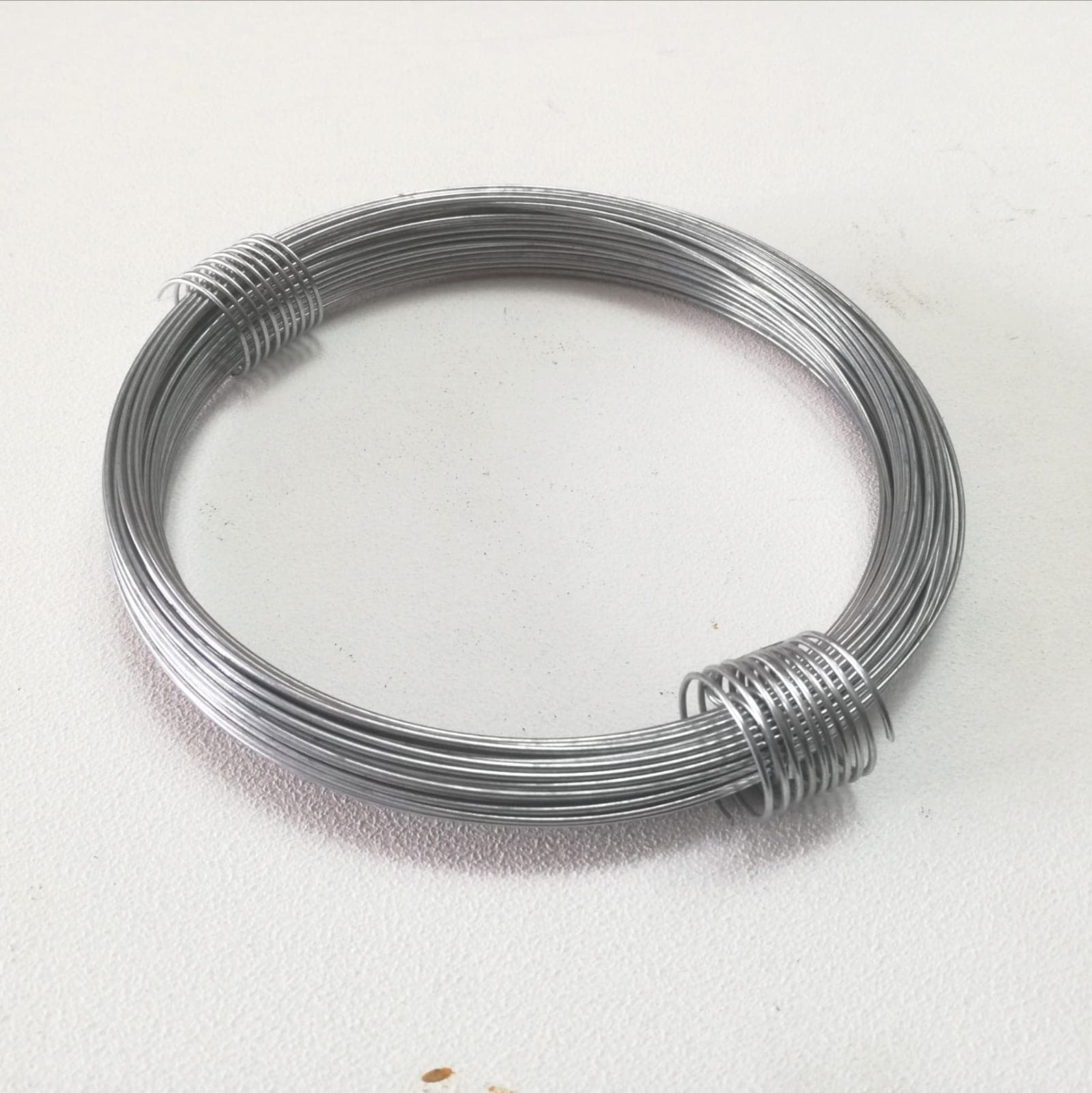 Matassa da 220gr circa di filo cotto zincato per muratura in Spago da giardino Aloiserw.com - Altomonte, commercioVirtuoso.it
