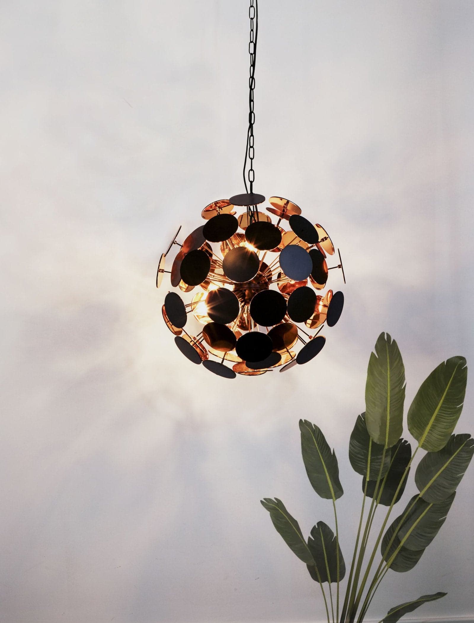 Lampadario Contemporaneo Disco Acciaio Nero Policarbonato Oro 4 Luci E14 in Lampade a sospensione LuceArt - Montecorvino Pugliano, commercioVirtuoso.it