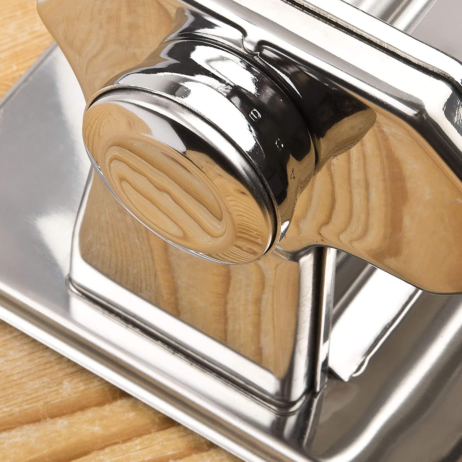 GIRMI IM 90 MACCHINA PER LA PASTA MANUALE 3 FORMATI ACCIAO INOX FER 415224 in prodotto EuroStore07 - Alatri, commercioVirtuoso.it