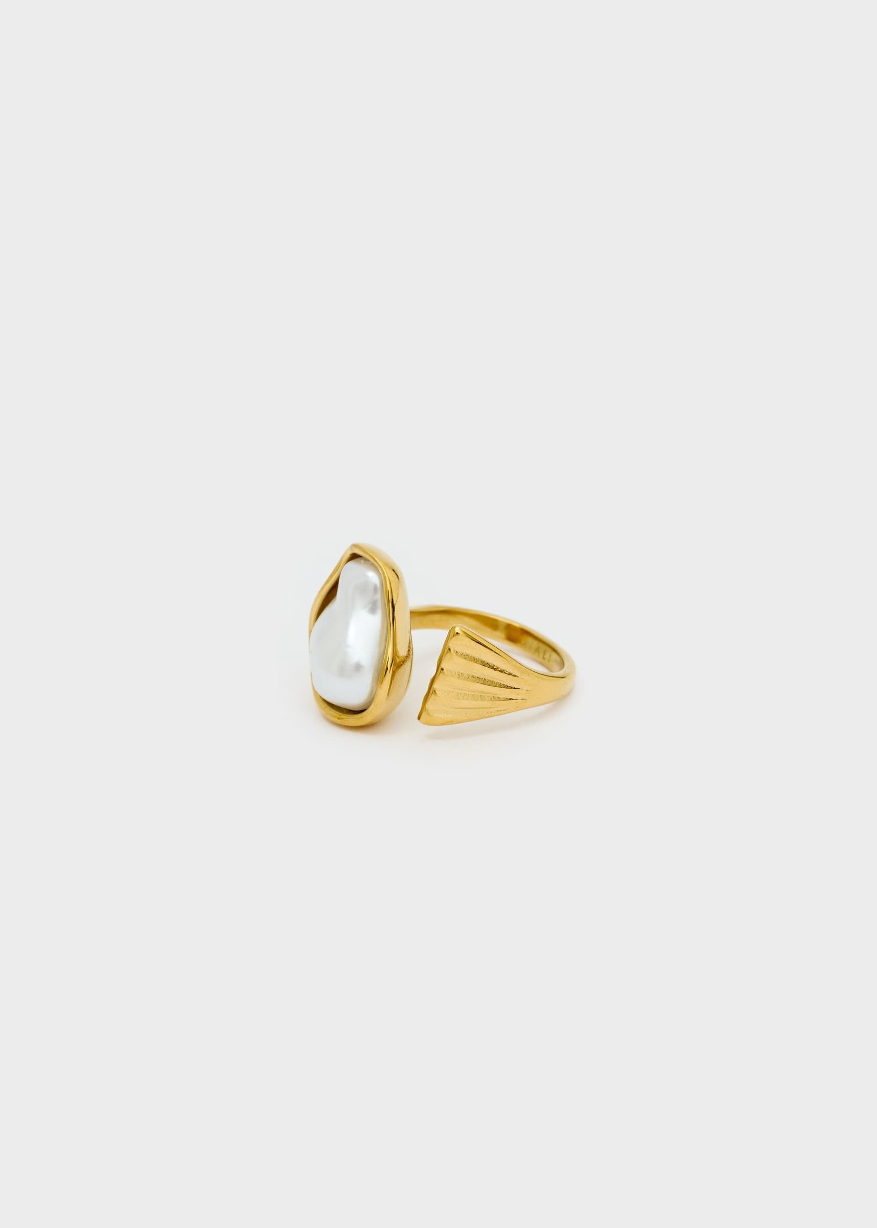 Anello aperto con perla oro in Cinture Kanal 32 - Santa Maria di Licodia, commercioVirtuoso.it