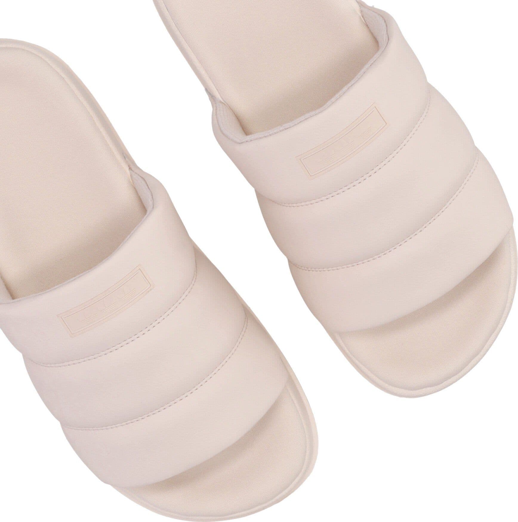 Adidas Ciabatte Donna Adilette Essential W Wonder Quartz/wonder Quartz/wonder Quartz da donna in Infradito e ciabatte da spiaggia Drestige - Casamassima, commercioVirtuoso.it