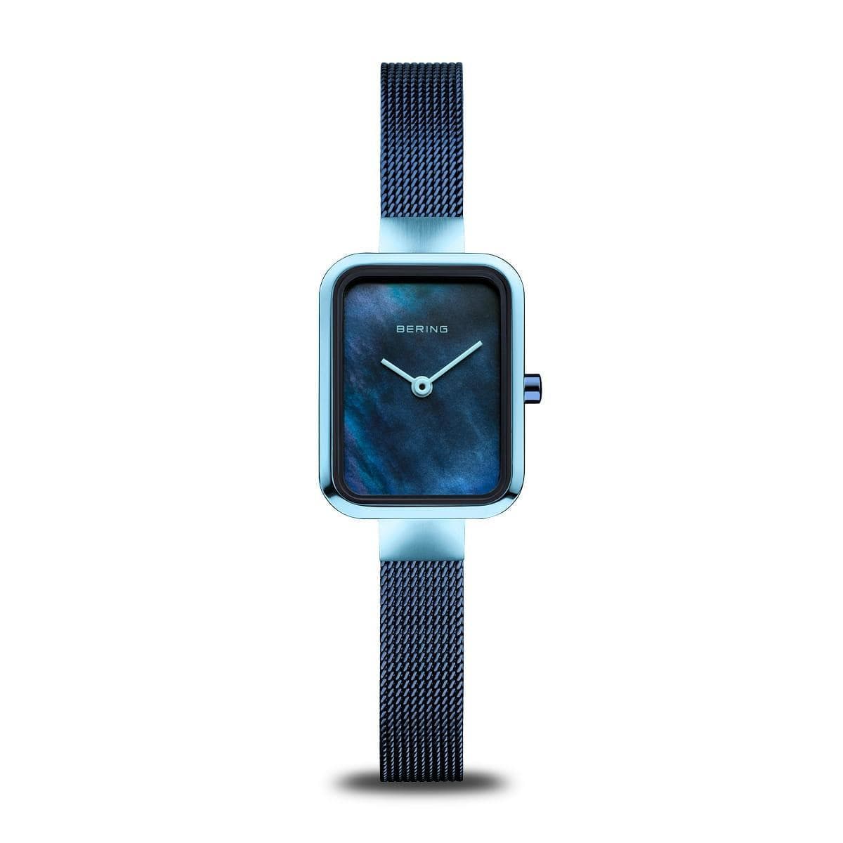 Bering Orologio Petite Square blu brilliante spazzolato in Orologi da polso Alba Gioielli - Casoria, commercioVirtuoso.it