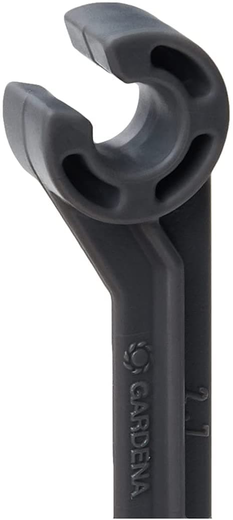 SUPPORTO TUBO MICROIRRIGAZIONE 3/16" GARDENA (1327-20) -- PZ 10 -- FER 303729 in prodotto EuroStore07 - Alatri, commercioVirtuoso.it