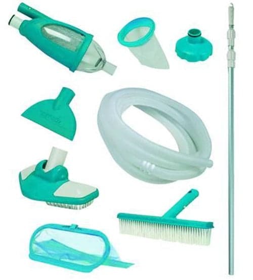 KIT MANTENIMENTO E PULIZIA PER PISCINE INTEX 28003 'DELUXE' FERR 175227 in prodotto EuroStore07 - Alatri, commercioVirtuoso.it