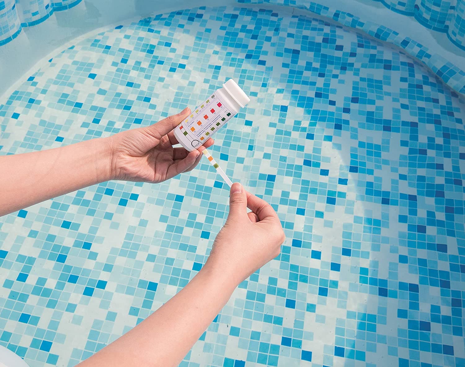 TEST PER PISCINA E SPA 50 STRISCE 3 IN 1 TEST ACQUA BESTWAY 58142 FER 260404 in prodotto EuroStore07 - Alatri, commercioVirtuoso.it