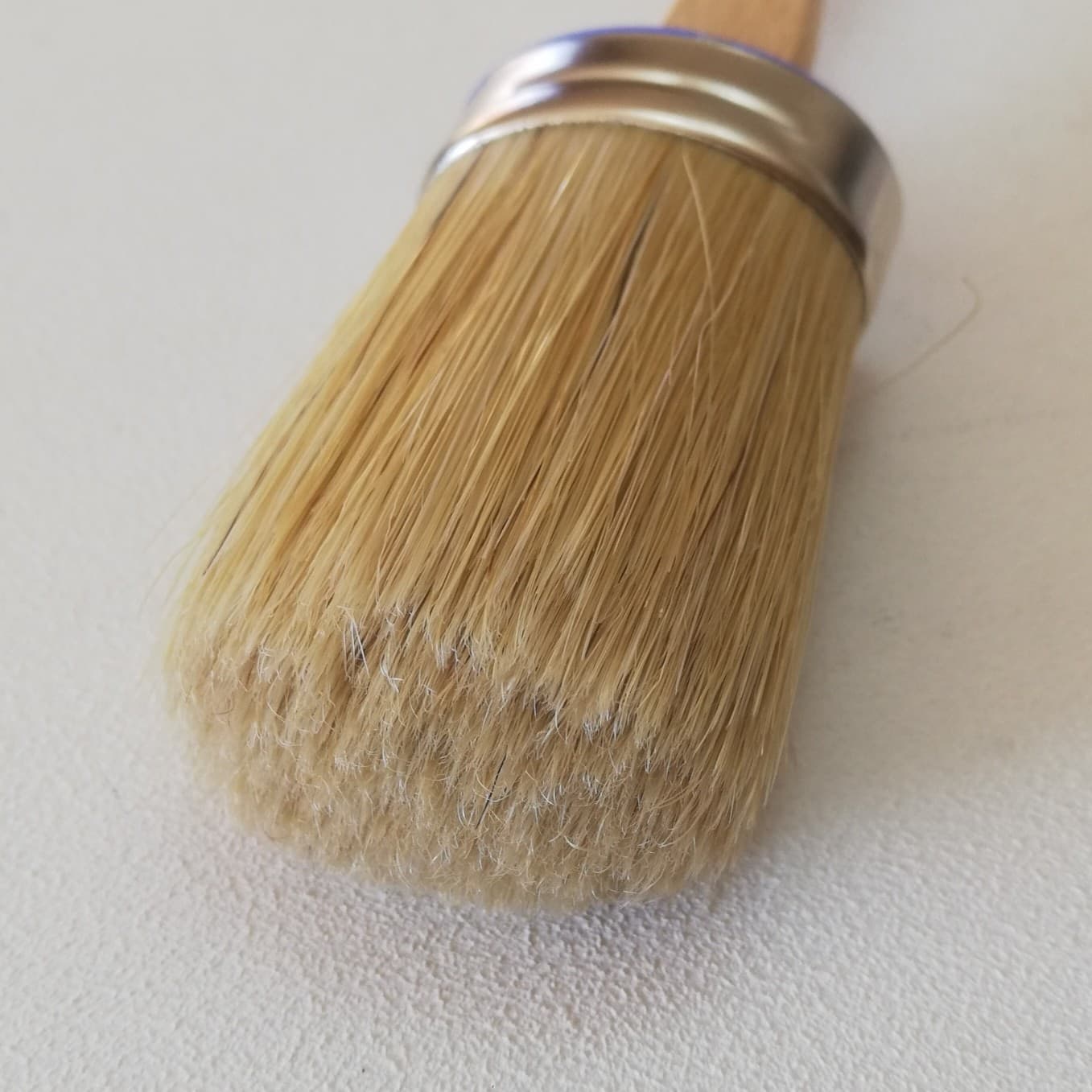 Fiorellini pennello ovalino serie 52 N°4 per pittura impregnante e smalto in Pennelli di setola Aloiserw.com - Altomonte, commercioVirtuoso.it