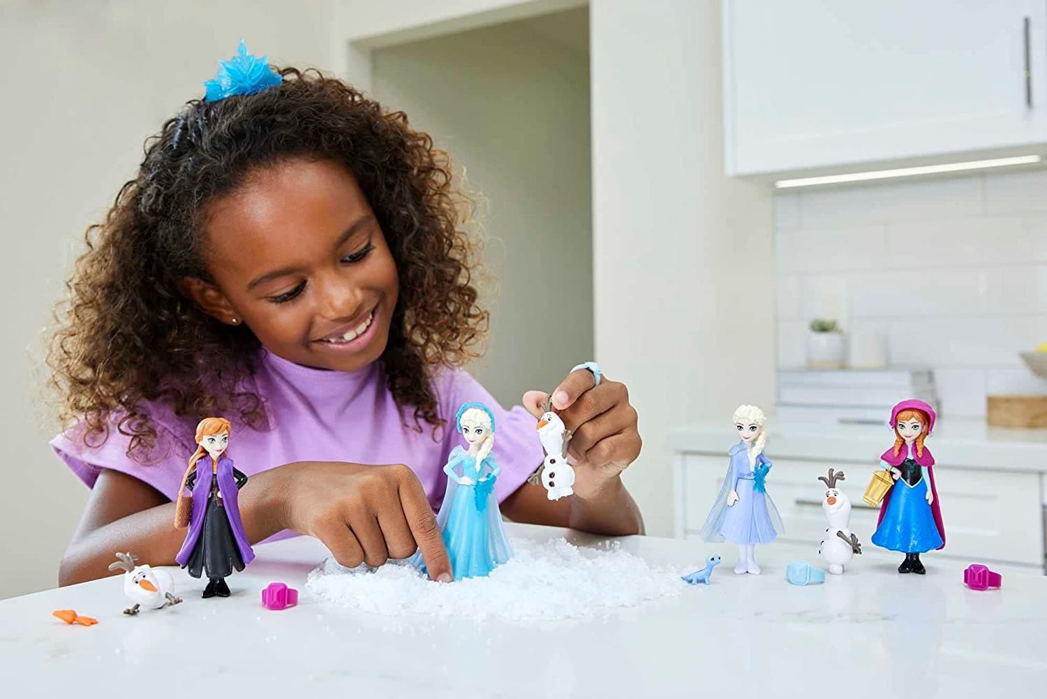 HMB83 - Disney Frozen - Snow Color Reveal in Giochi da schiacciare Centro Bimbo - Siderno, commercioVirtuoso.it
