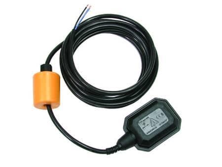GALLEGGIANTE ELETTRICO A IMMERSIONE - cavo da mt.5 - FER 126182 in prodotto EuroStore07 - Alatri, commercioVirtuoso.it