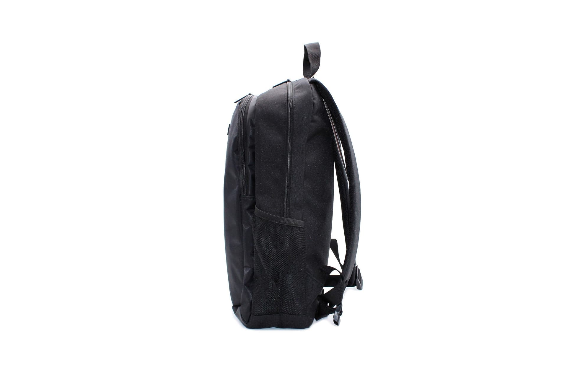 Nilox Tech Zaino per Notebook 15.6" Nero in Zaini Casual Ecoprice.it - Avellino, commercioVirtuoso.it