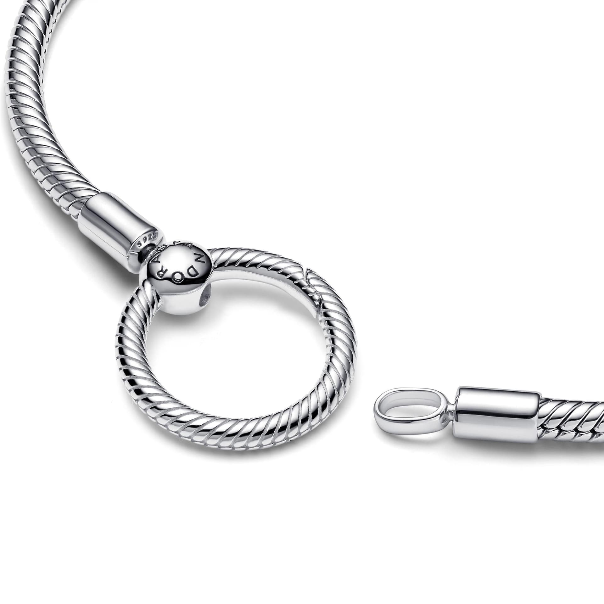 Pandora - Bracciale con Chiusura a Cerchio Componibile in Bracciali Alba Gioielli - Casoria, commercioVirtuoso.it