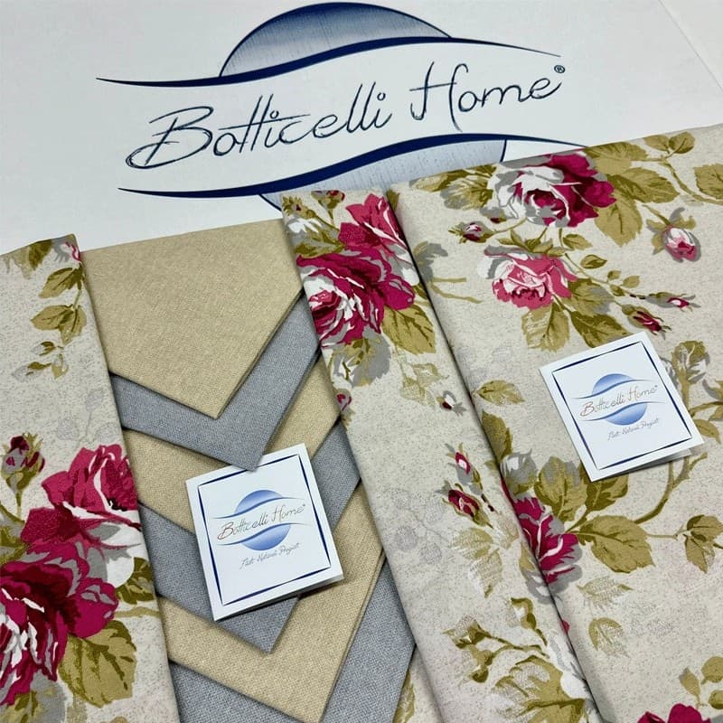 Tovaglia da tavolo con tovaglioli Botticelli Home Rose rosse in Tovaglie Collezione Casa - Trebisacce, commercioVirtuoso.it
