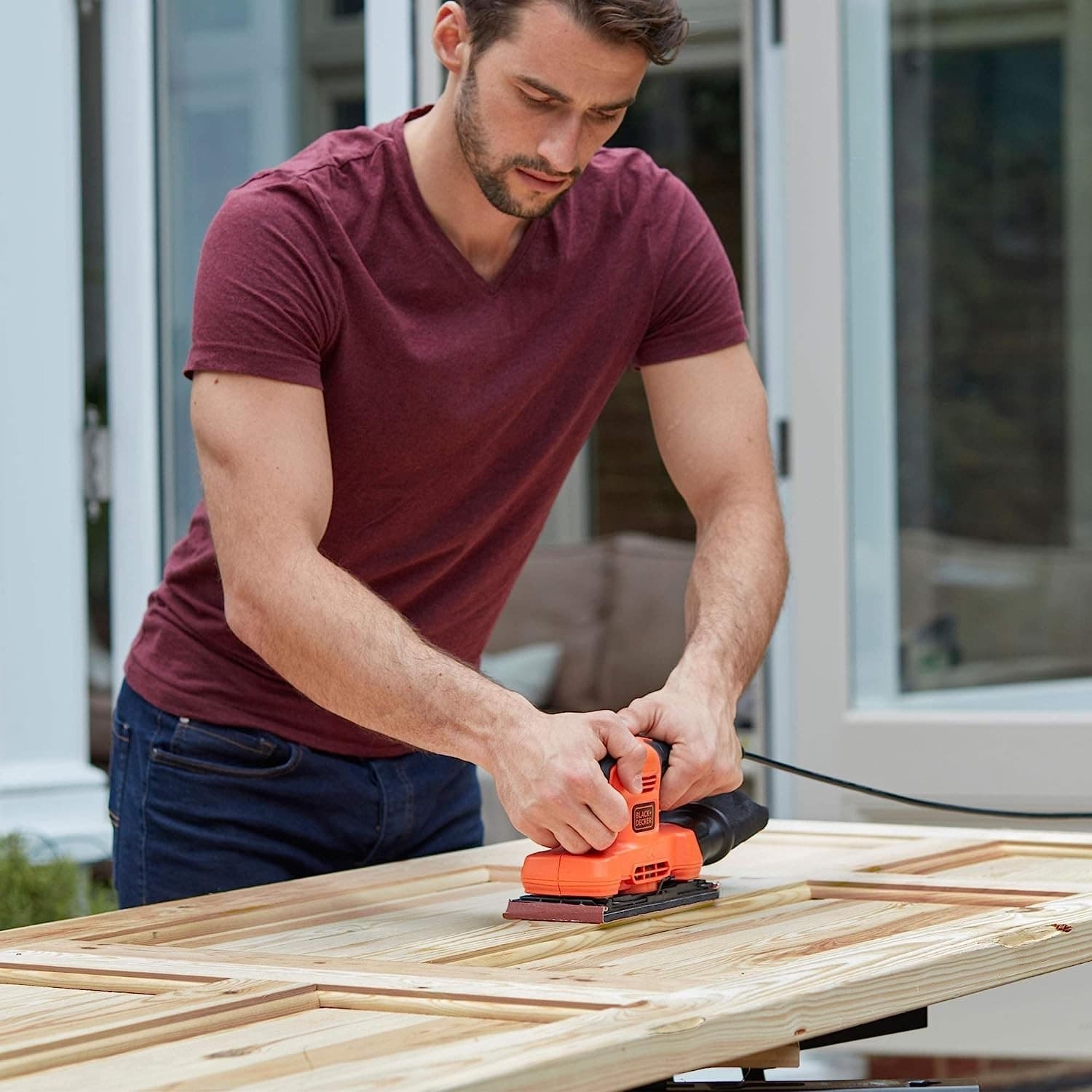 Black & Decker BEW220 levigatrice orbitale a filo da 150W in Levigatrici rotoorbitali Aloiserw.com - Altomonte, commercioVirtuoso.it