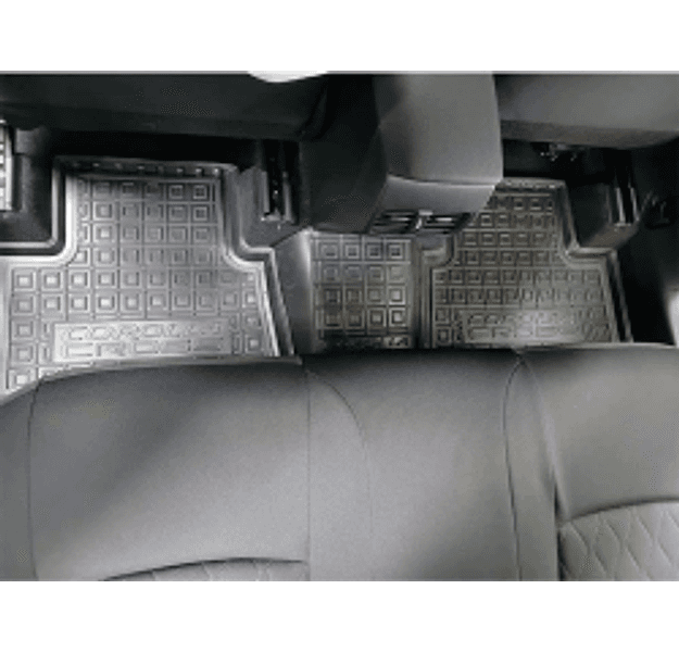 Tappetini di gomma su misura per Toyota Corolla Cross (2023+) in Tappetini antiscivolo Autooggetti.it - Roma, commercioVirtuoso.it