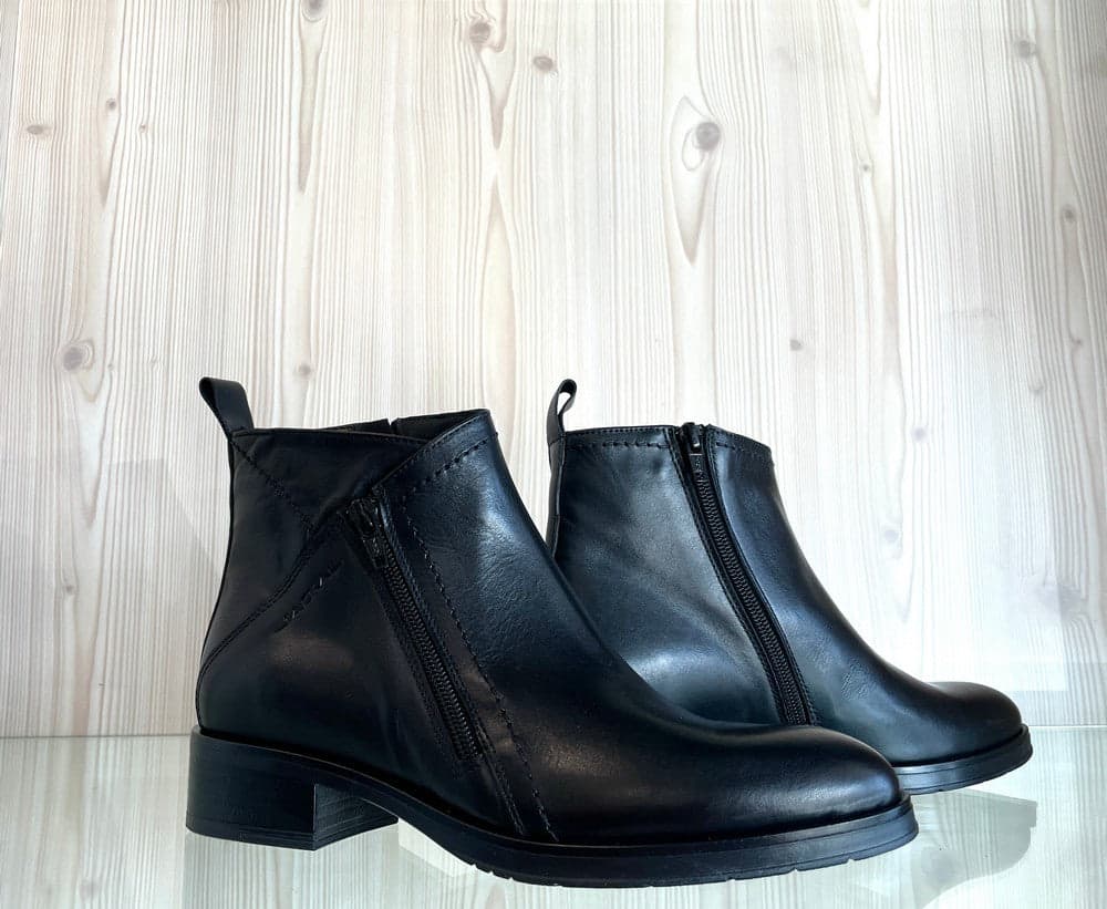 JACKAL Tronchetto donna in pelle nera JL919 in Stivali Calzature Durello - Agna, commercioVirtuoso.it
