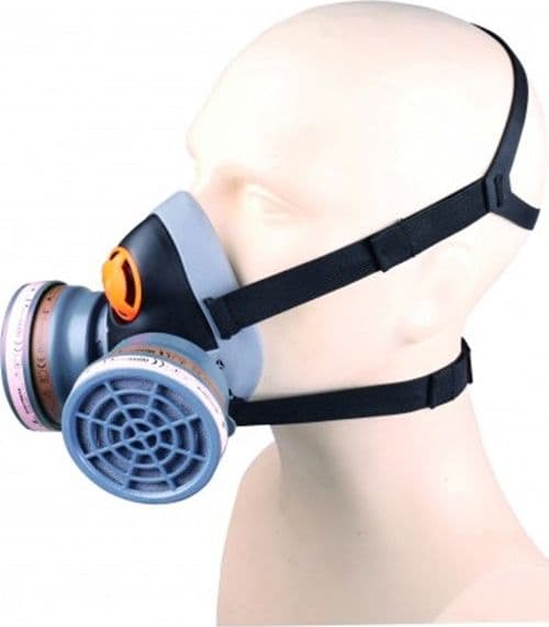 SEMIMASCHERA IN POLIPROPILENE E TERMOPLASTICA CON FILTRI M6400 taglia M/L in prodotto EuroStore07 - Alatri, commercioVirtuoso.it