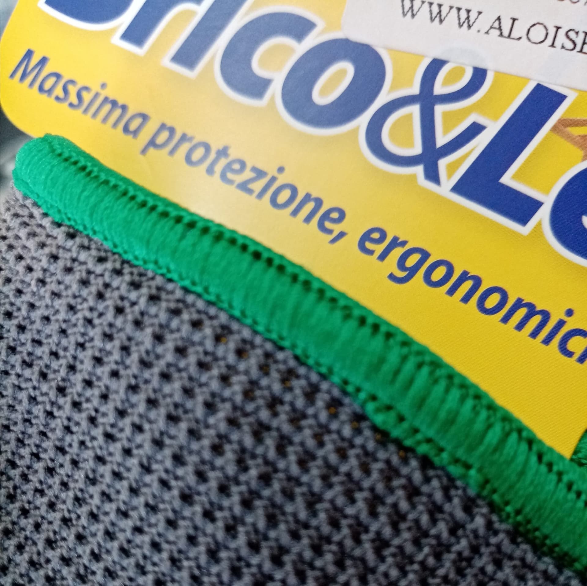 Guanti da lavoro G/905 supporto nylon grigio e poliuretano in Guanti da lavoro Aloiserw.com - Altomonte, commercioVirtuoso.it
