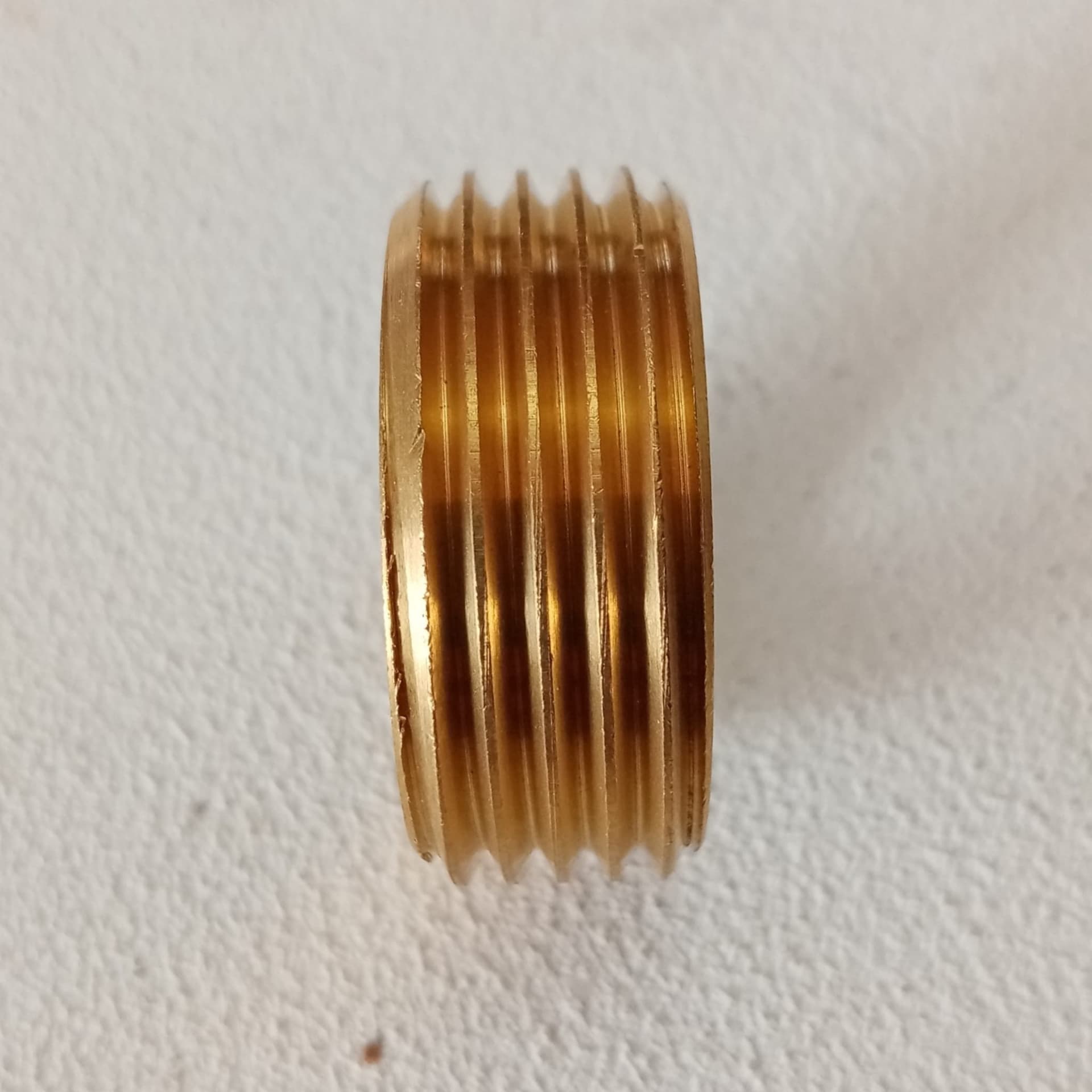 Ghiera riduzione da 1/2" x 3/8" ad anello in ottone giallo in Contatti ad anello piegato a corona Aloiserw.com - Altomonte, commercioVirtuoso.it