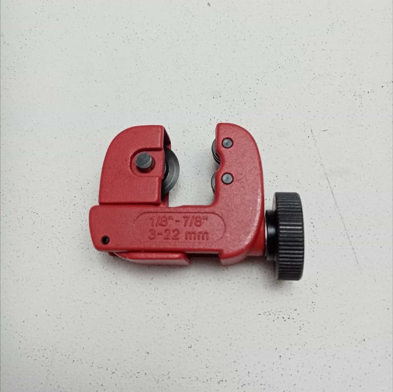 BenMan tagliatubo mini per tagli da 3 a 22mm - uso professionale in Tagliatubi Aloiserw.com - Altomonte, commercioVirtuoso.it