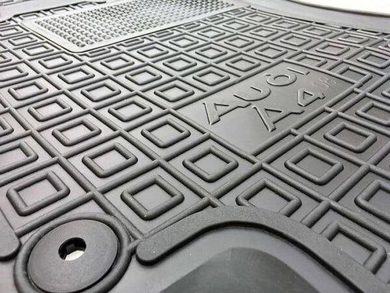 Tappetini di gomma per Audi A4 B8 (2008-2015) in Tappetini antiscivolo Autooggetti.it - Roma, commercioVirtuoso.it