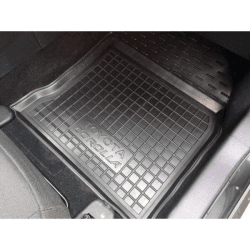Tappetini di gomma su misura per Toyota Corolla (E170) (2013-2018) in Tappetini antiscivolo Autooggetti.it - Roma, commercioVirtuoso.it