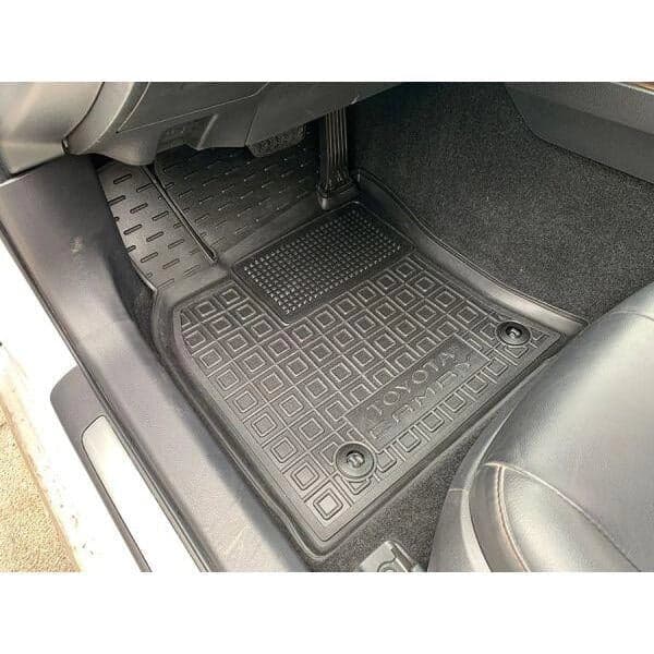 Tappetini di gomma per Toyota Camry V70 (2018+...) in Tappetini antiscivolo Autooggetti.it - Roma, commercioVirtuoso.it