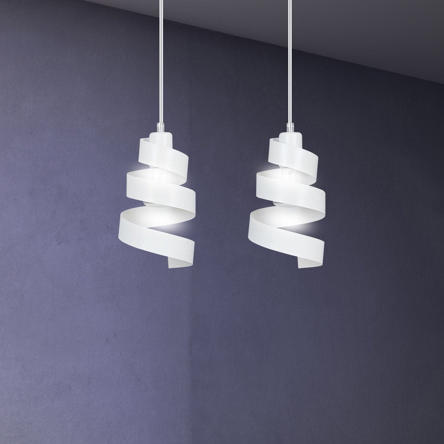 Lampadario Moderno 2 Luci Saga In Acciaio Bianco Con Fasce A Spirale in Lampade a sospensione LuceArt - Montecorvino Pugliano, commercioVirtuoso.it