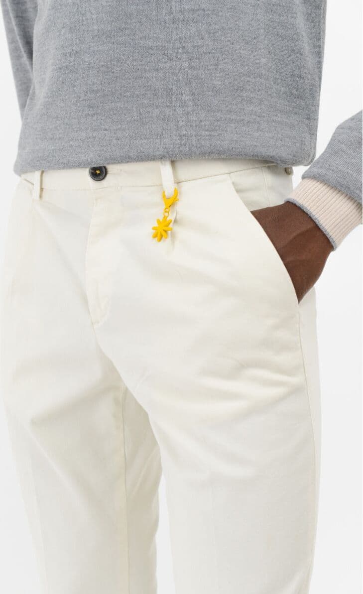 Manuel Ritz pantalone uomo con pinces slim tinto capo in cotone stretch in Pantaloni Broadway Red - Barletta, commercioVirtuoso.it