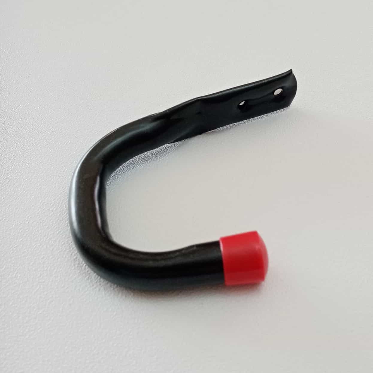 Gancio in acciaio verniciato nero con fori per fissaggio a parete + 2 fissaggi in Golfari Aloiserw.com - Altomonte, commercioVirtuoso.it