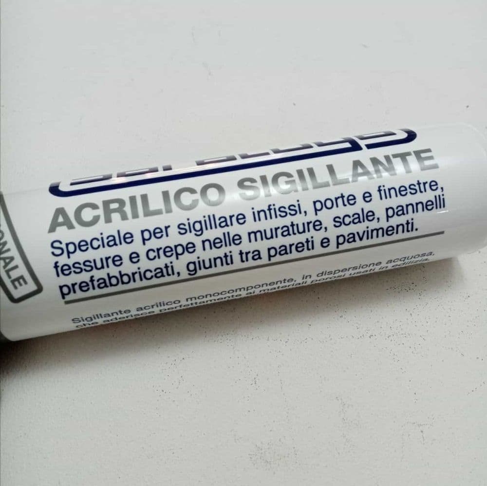 Saratoga 450gr silicone sigillante acrilico grigio medio verniciabile in Sigillanti Aloiserw.com - Altomonte, commercioVirtuoso.it