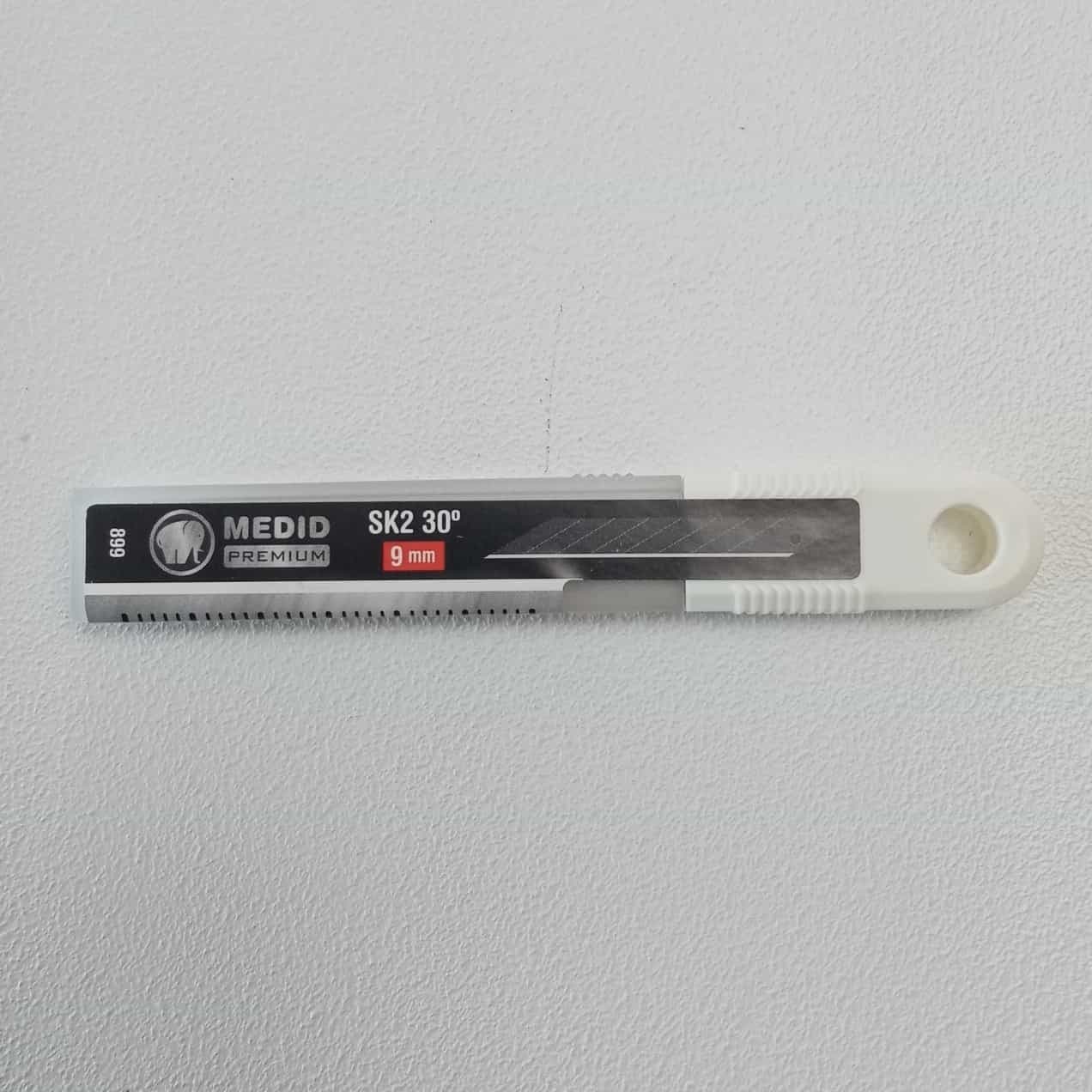 Medid lame di ricambio nere SK2 30° da  9mm per cutter - blister da 10 unità in Lame cutter Aloiserw.com - Altomonte, commercioVirtuoso.it
