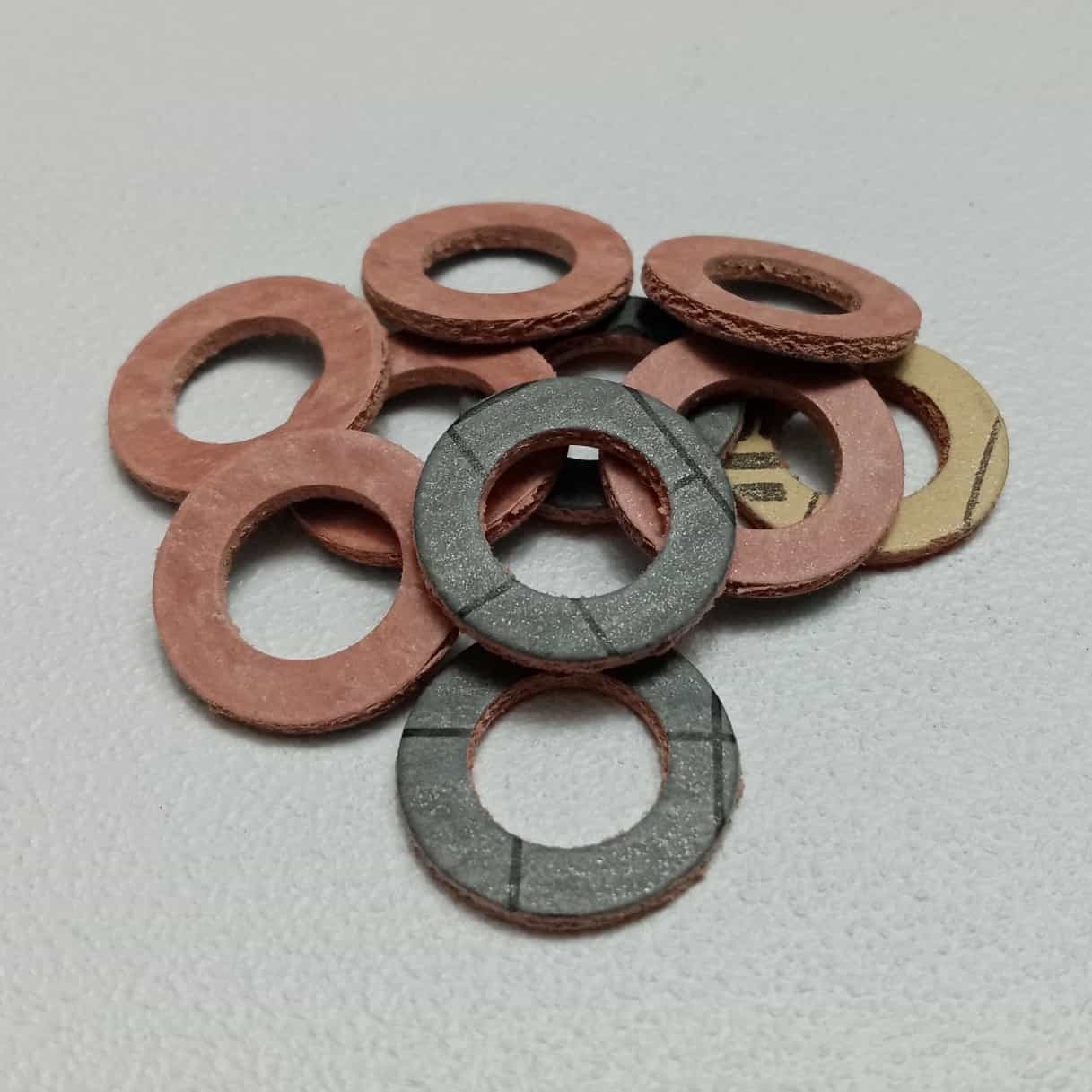 Guarnizione carta per flessibile gas per bombola da 1/2 pollice - 10pz in Rondelle di tenuta Aloiserw.com - Altomonte, commercioVirtuoso.it