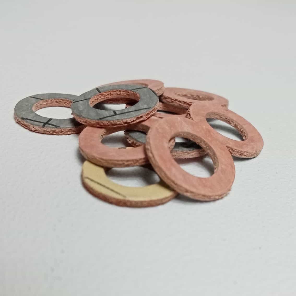 Guarnizione carta per flessibile gas per bombola da 1/2 pollice - 10pz in Rondelle di tenuta Aloiserw.com - Altomonte, commercioVirtuoso.it