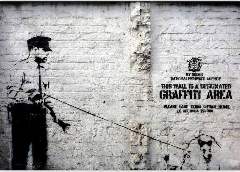 Fotomurale Banksy Graffiti Area in Carta da parati Collezione Casa - Trebisacce, commercioVirtuoso.it